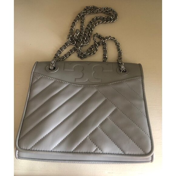 TORY BURCH Alexa Quilted Chain Shoulder Bag Silver/Grey - Picture 10 of 14
